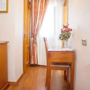 2* Hotel Alameda