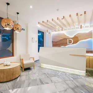 Apartahotel Debambú Atarazanas, Málaga