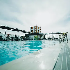 Nostrum Airport Hotell