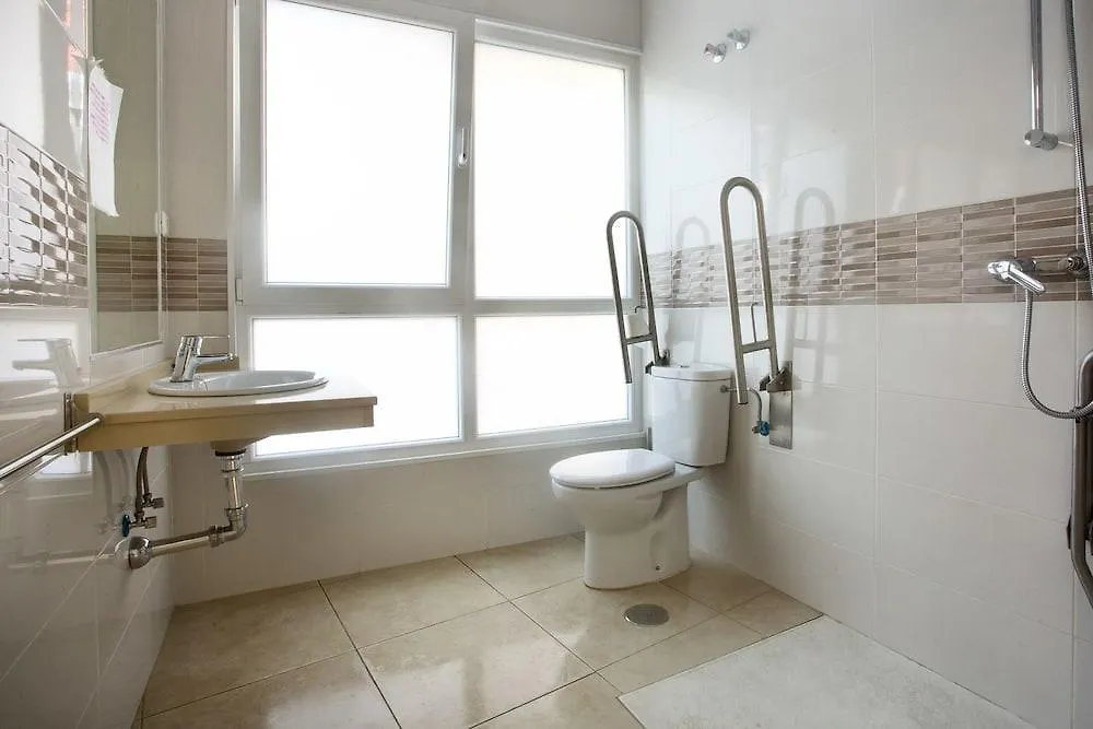 ** Hotel Residencia Universitaria Alboran Málaga España